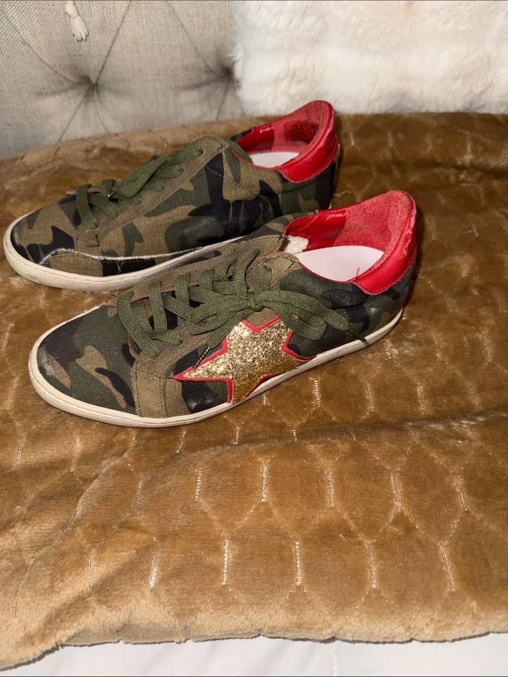 Freebird by Steven Camouflage Sneakers with Red Accents and Gold Star